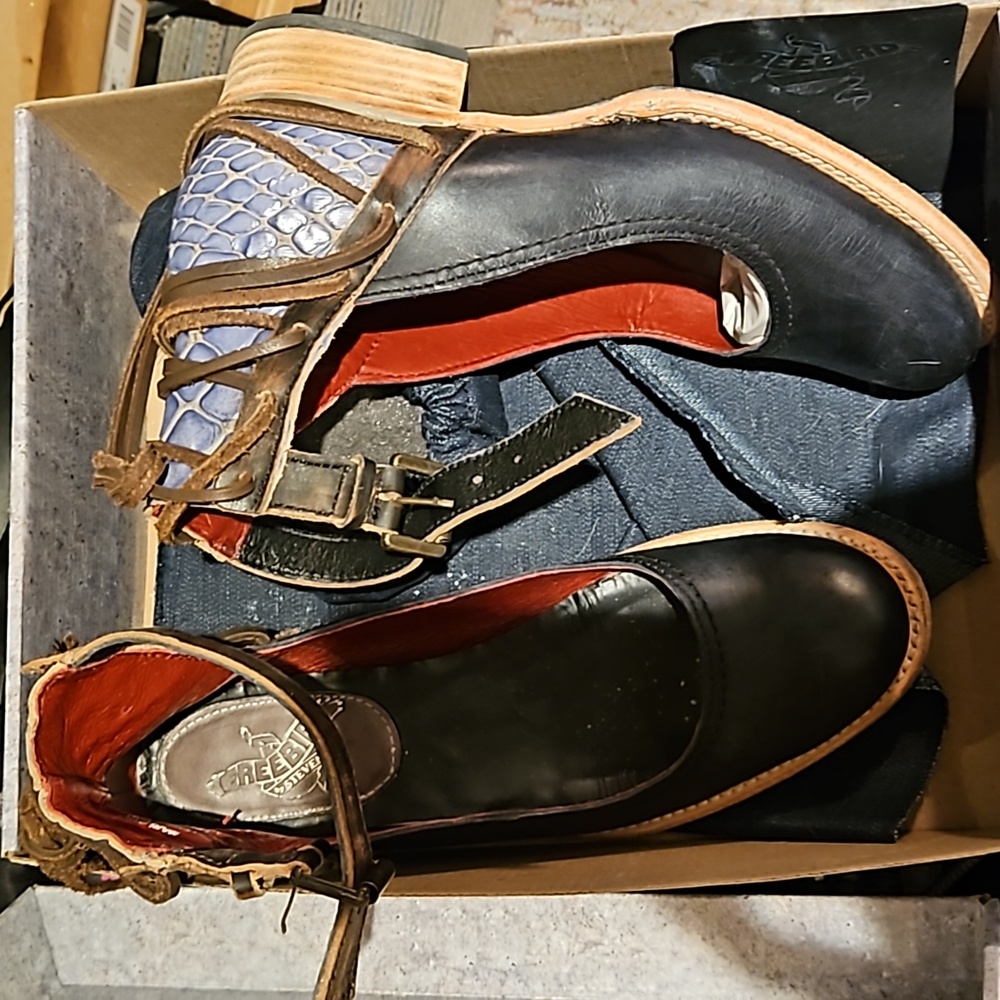 Freebird Marlon Navy Multi Size 8